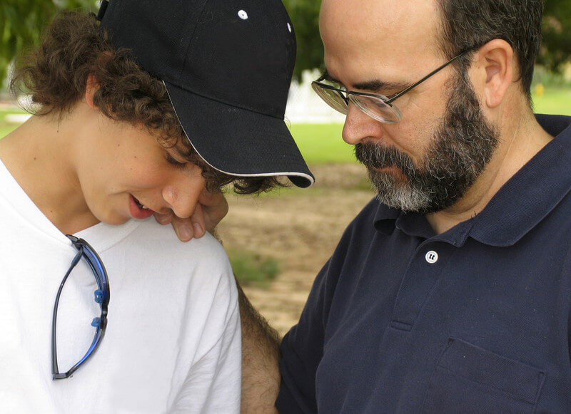 dad son canstockphoto0009921